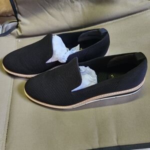Kelly & Katie Black Loafers